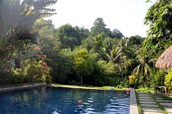 Готель Tiger Rock Pangkor Island Екстер'єр фото